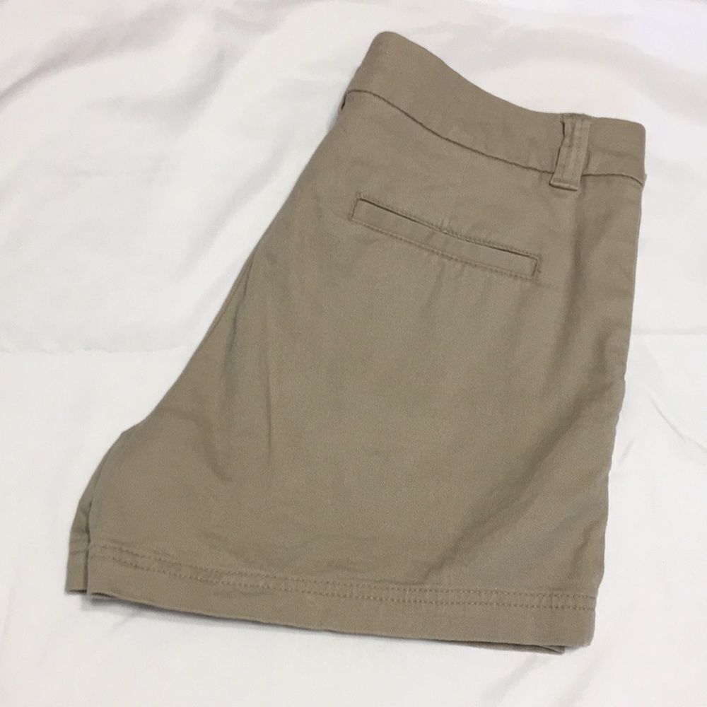 BCG • Tan Khaki Cargo Shorts Size 8 - Picture 3 of 8